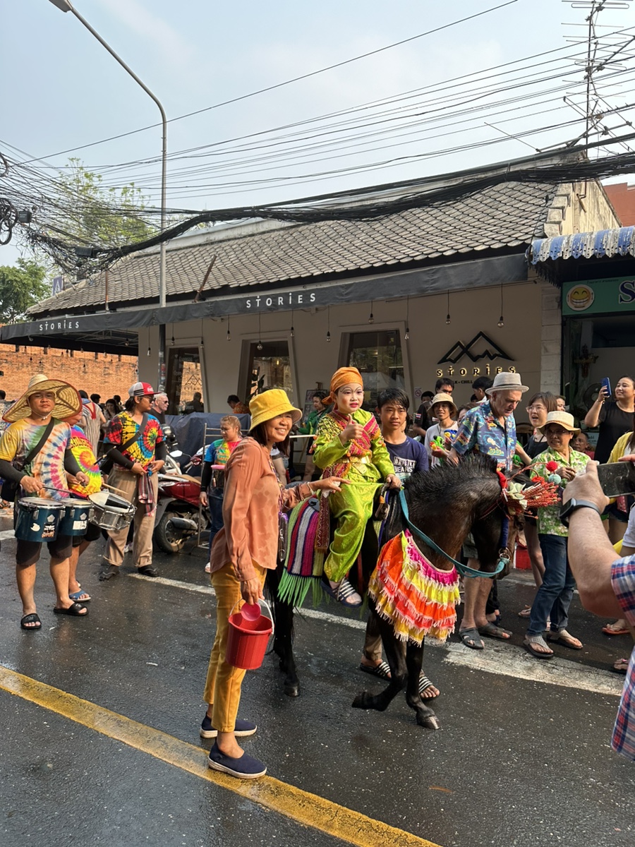 아고다 4월 할인코드 & 2024 태국 송크란 축제 기간, 방콕 여행 준비물
