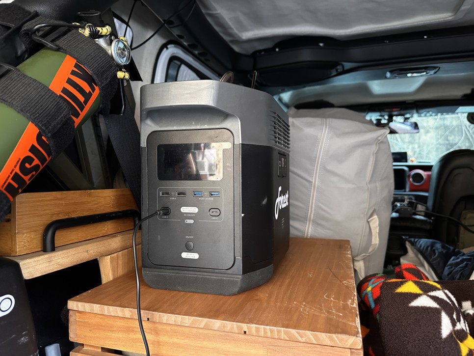 차박 필수품 차량 &캠핑용 배터리팩 에코플로우 델타2 프로로 캠핑카 부럽지않게 제네시스 GV80 보조 파워뱅크