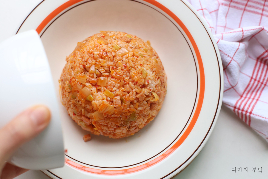 스팸 김치볶음밥 레시피 백종원 햄 김치볶음밥 만들기 점심 혼밥 메뉴