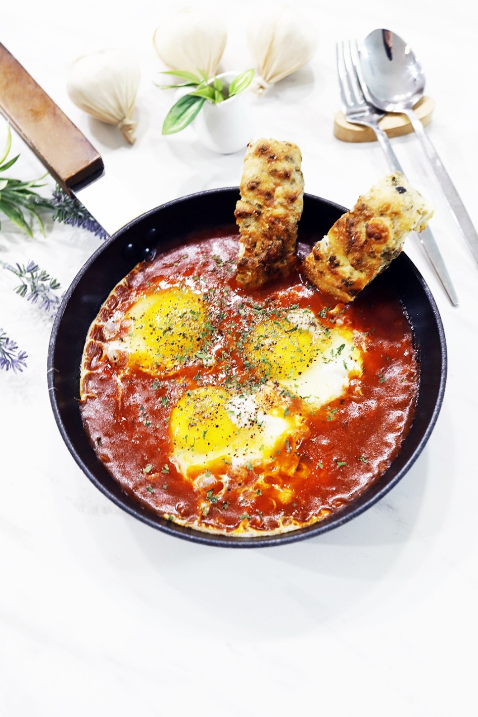 초간단 에그인헬 만들기 레시피 토마토소스 계란 요리