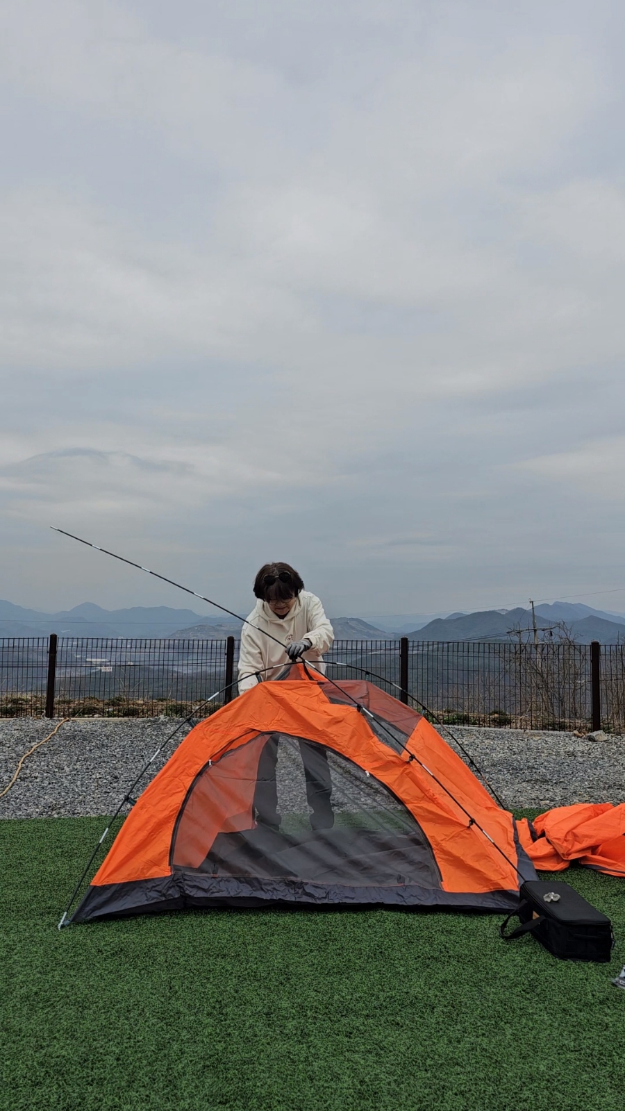 초보 캠핑 용품 치기 쉬운 입문용 경량 텐트 피칭 2인용 치는 법
