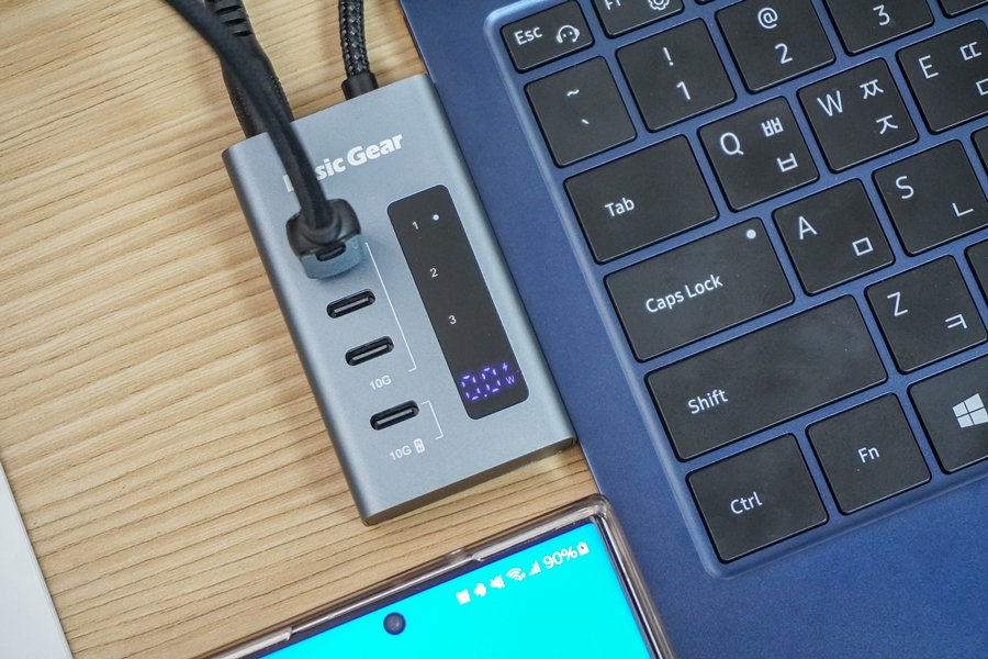 C타입 4포트 USB멀티허브, 갤럭시북 및 맥북허브 추천