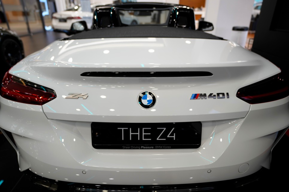 2024 BMW Z4 시승기 '럭셔리 스포츠 컨버터블' 모의견적 제원 정보 포토