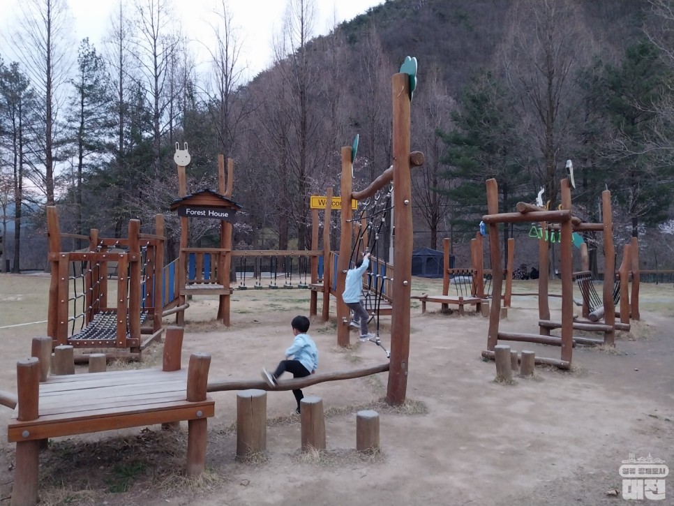 봄날에 아이와 함께 하는 기분 좋은 경험_대전 상소동 오토캠핑장, 산림욕장
