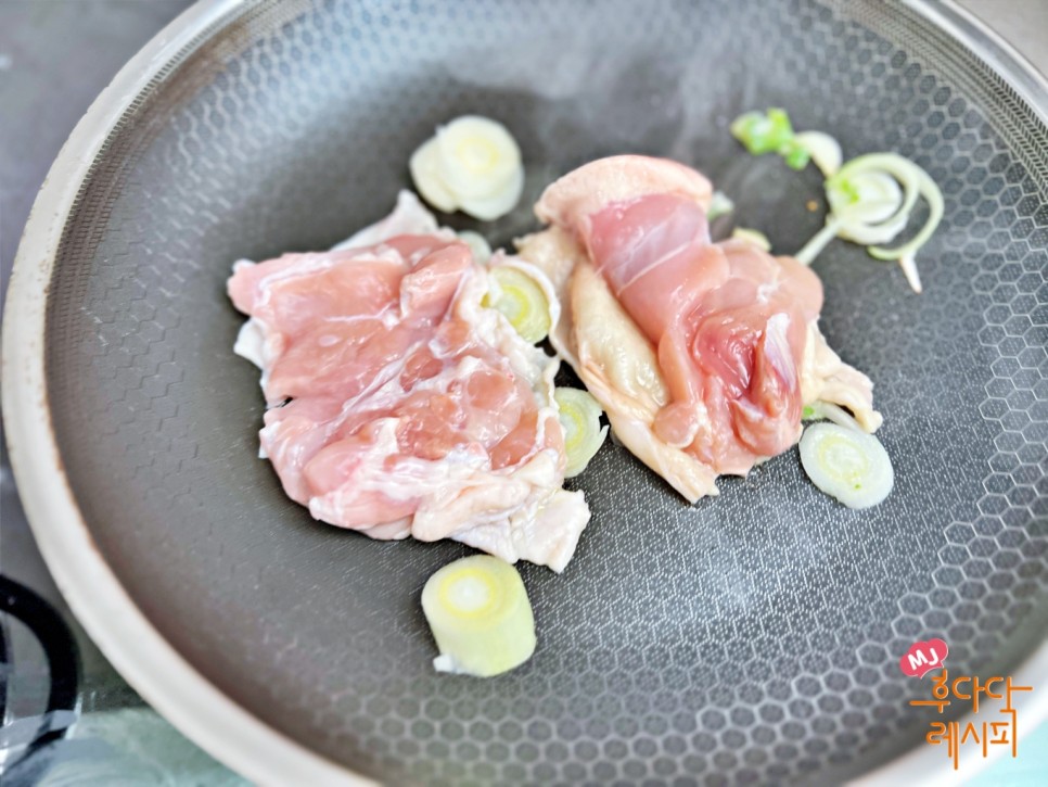 오야코동 만들기 간장 닭고기 덮밥 종류 닭다리살 요리