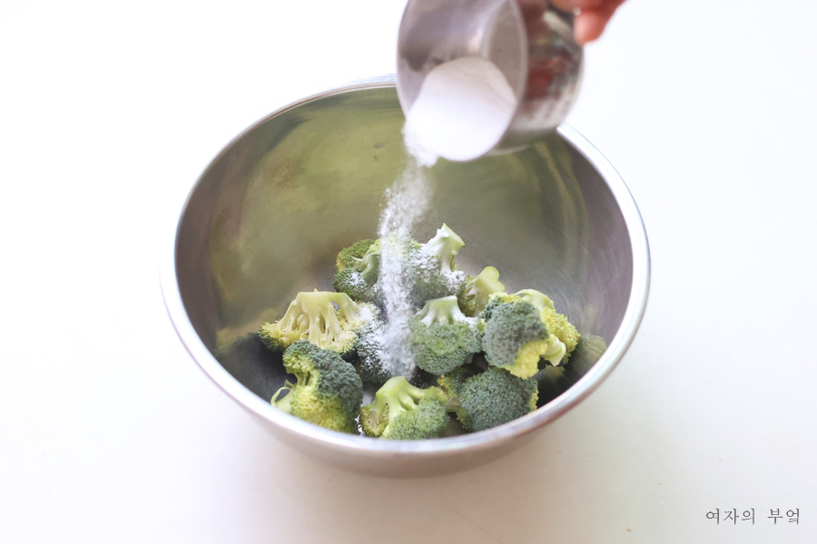 브로콜리 데치기 시간 요리 브로콜리 세척 식초 씻는법 손질