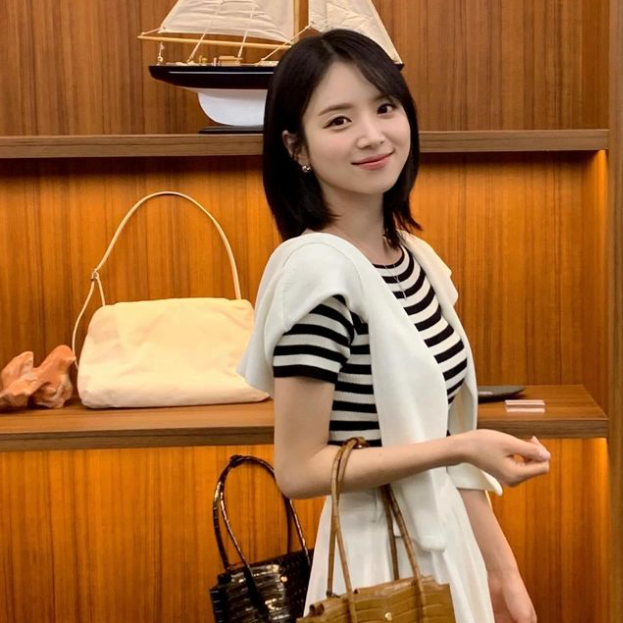김지영 난리난 유메르 여름 여성 반팔 니트 코디 가격은?