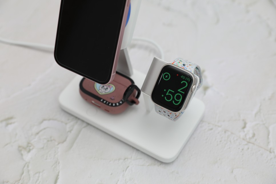 아이폰 맥세이프 충전기 3in1 애플 에어팟 애플워치 무선충전기 추천 이유