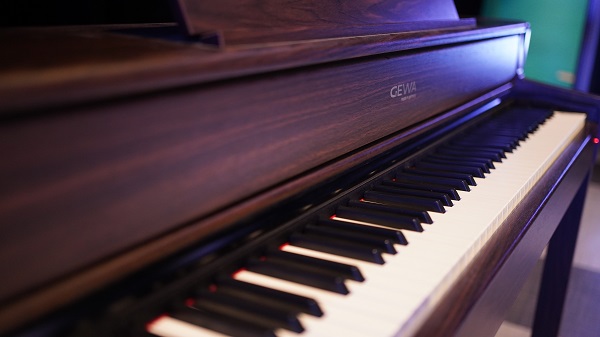 디지털 피아노 추천 전자피아노 독학 배우기 성인피아노 삼익 게바 UP380G 88건반