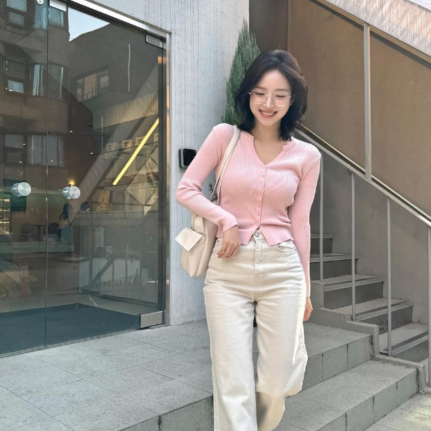 김지영 난리난 봄 여름 여자 니트 가디건 브랜드 가격은?