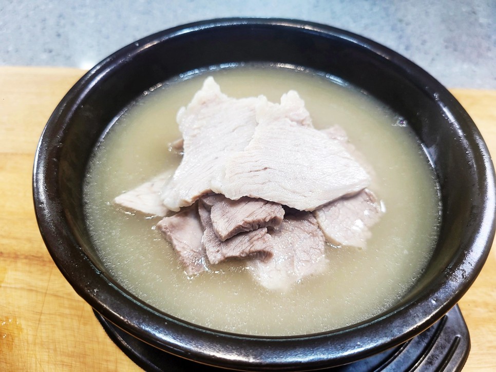 돼지국밥만들기 수육 다대기 양념 돼지뒷다리살요리 생생정보 김인경