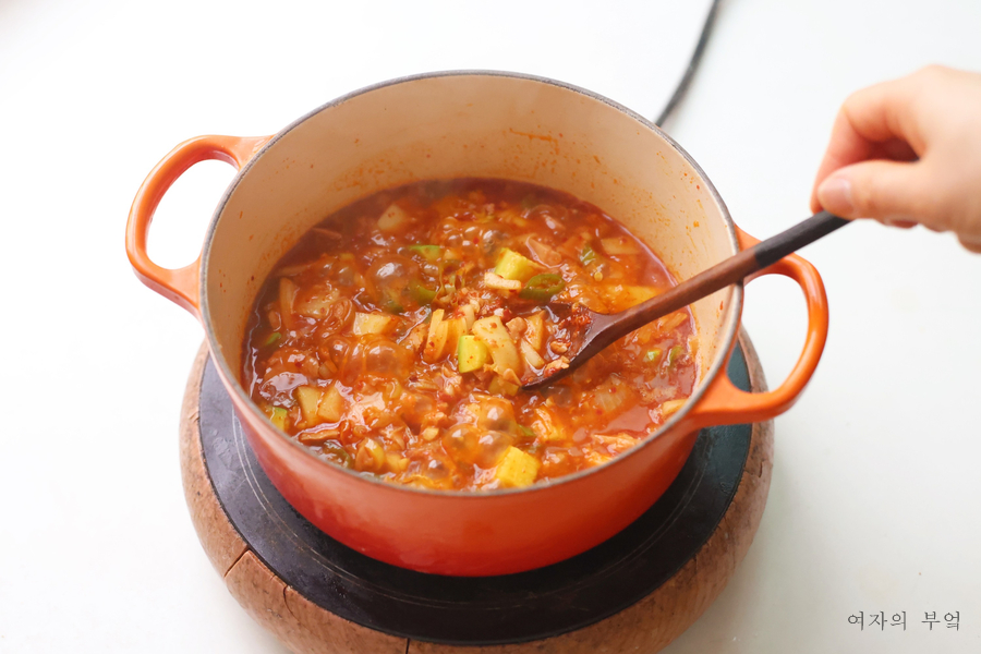 간단 순두부찌개 끓이는법 류수영 스팸 순두부찌개 레시피 양념 재료