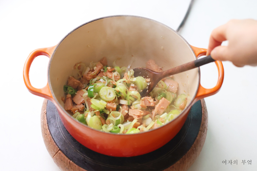 간단 순두부찌개 끓이는법 류수영 스팸 순두부찌개 레시피 양념 재료