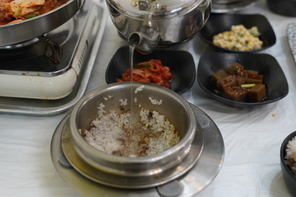 속초 가볼만한곳 속초 먹거리 아침식사 짬뽕순두부 척산족욕공원