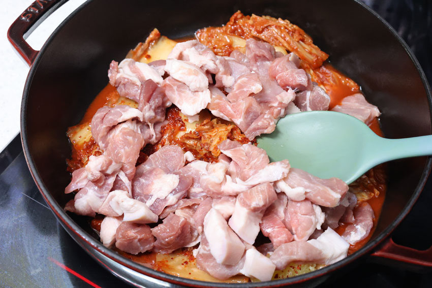 김치찌개 맛있게 끓이는법 두부 돼지고기 김치찌개 레시피
