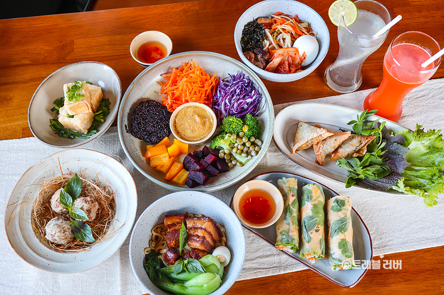 베트남 호이안 맛집 올드타운 로컬 비스트로 EM