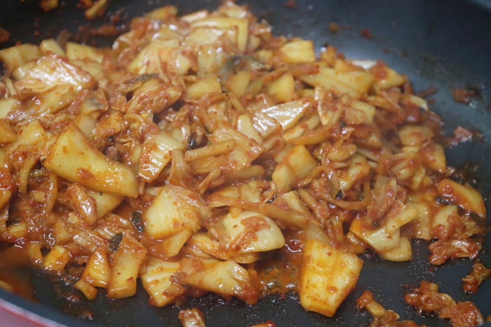 류수영 두부김치 레시피 편스토랑 어남선생 볶음김치 덮밥 만들기 신김치볶음 만드는법