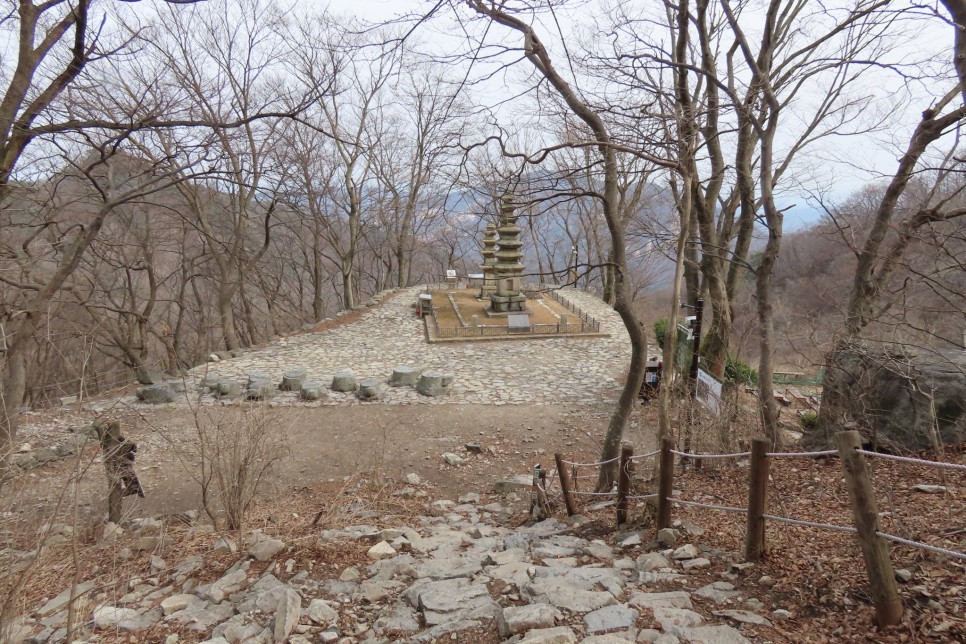 [계룡산국립공원] 장군봉~신선봉~남매탑~삼불봉으로 이어지는 병사골공원지킴터 코스 탐방