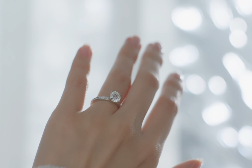 눈물의 여왕 김수현 프로포즈 반지 불가리 로마 아모르 링 다이아반지 정보