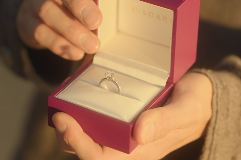 눈물의 여왕 김수현 프로포즈 반지 불가리 로마 아모르 링 다이아반지 정보