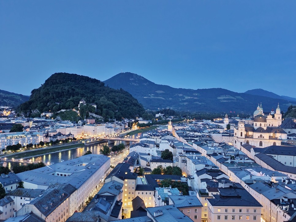 오스트리아 여행 잘츠부르크 가볼만한곳 묀히스베르크 전망대 야경
