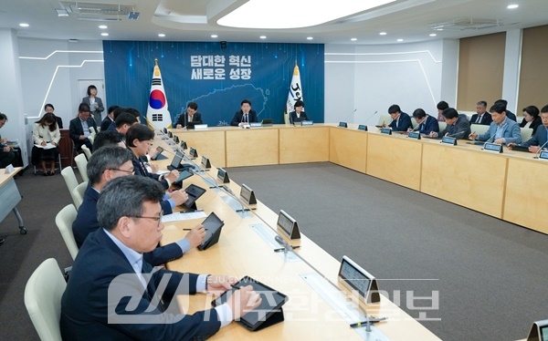 오영훈 지사, 주간 혁신 성장회의서 여건변화 반영한 성과 창출·적극 행정 강조