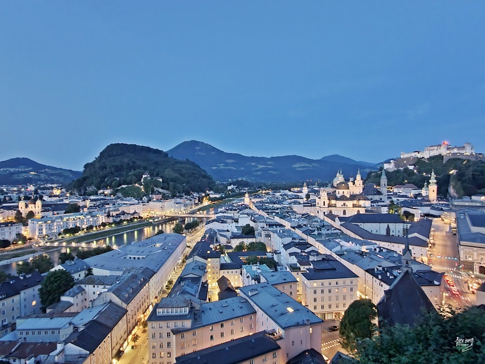 오스트리아 여행 잘츠부르크 가볼만한곳 묀히스베르크 전망대 야경