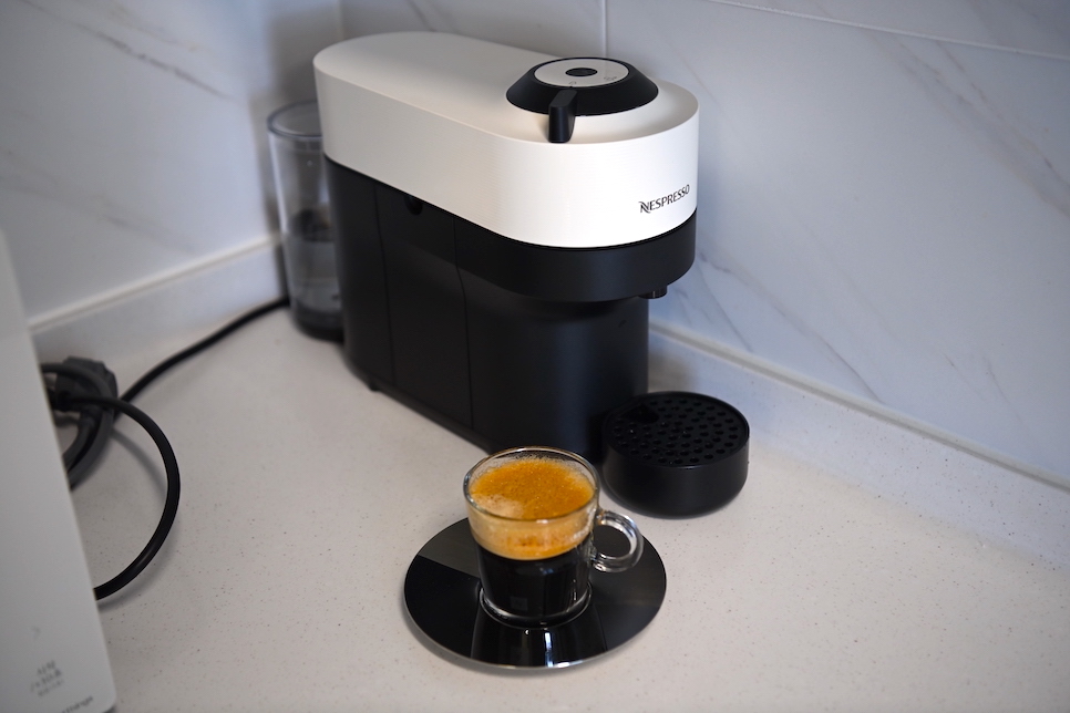 네스프레소 버츄오 팝 머신 GCV2 커피 캡슐 청소 세척 사용법 굿