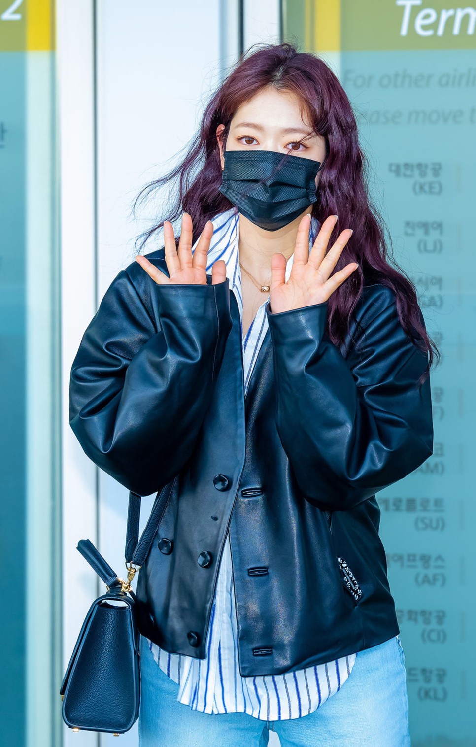박신혜 공항패션 에르메스 라이벌 30대 여자명품가방 브랜드 모이나 레잔백 가격은?