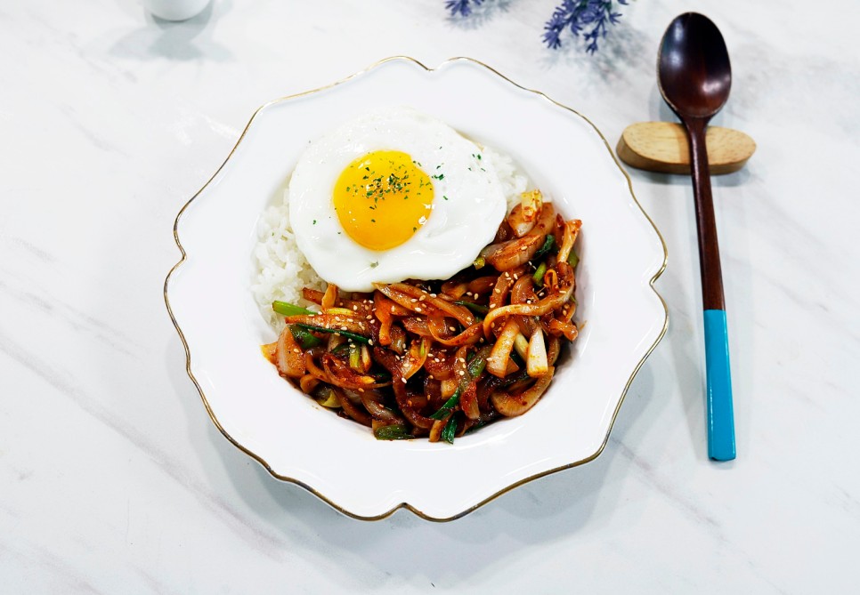 양파볶음밥 덮밥 양파볶음 초간단 양파요리 한그릇 밥요리