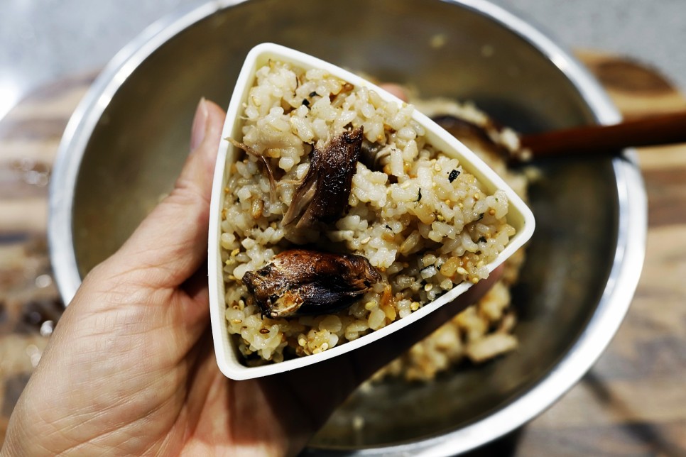 삼각김밥 만들기 속재료 어묵 버섯 주먹밥 레시피