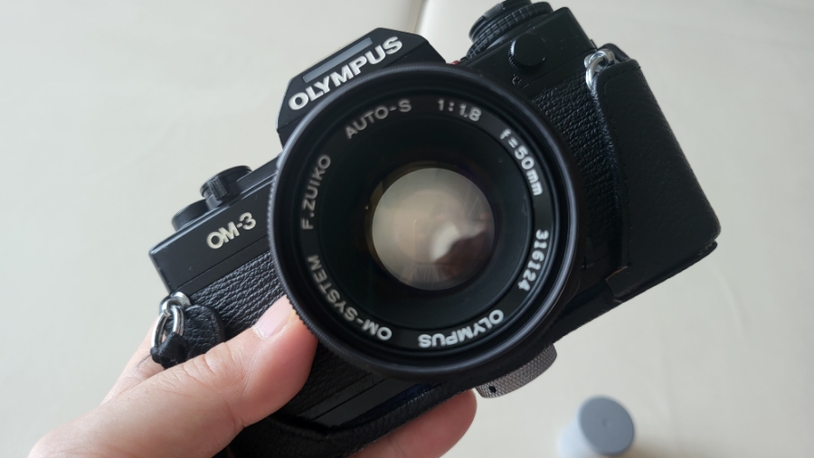 올림푸스 OM-3 코닥 포트라400 필름 넣기