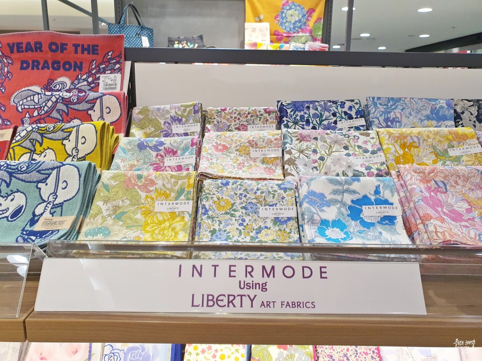 일본 후쿠오카 여행 텐진 쇼핑 다이마루백화점 손수건