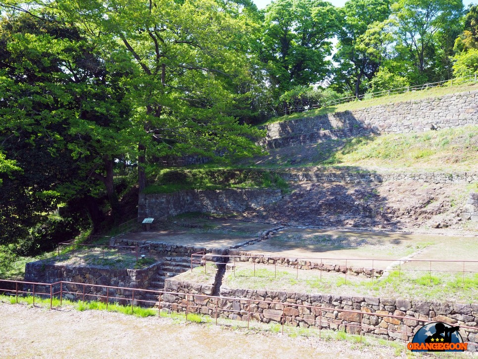 (일본 군마현 오타 / 가나야마 성터) 산 전체를 요새화시켜서 만든 산성. 석벽의 보존 상태가 매우 훌륭한 산성 金山城