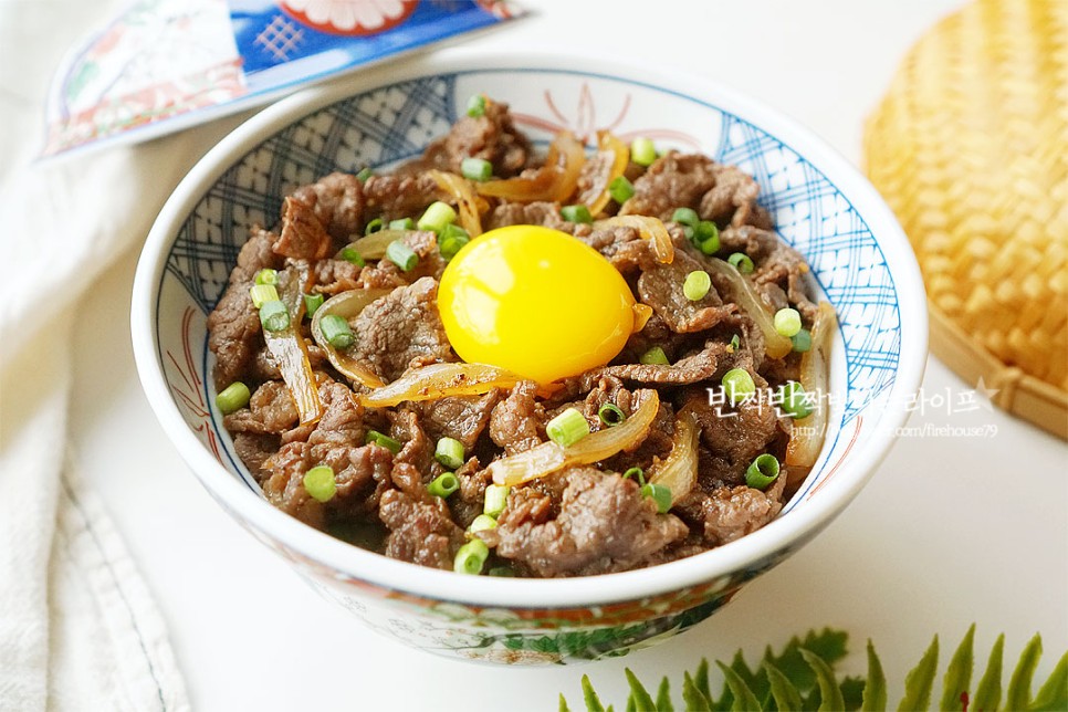 규동 레시피 일본식 소고기덮밥 규동 만들기 쯔유 활용