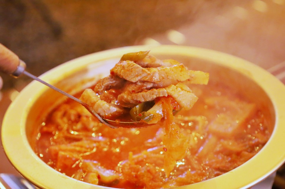 제주 서귀포 흑돼지 맛집 캠핑 감성 고인돌 바베큐 in성산