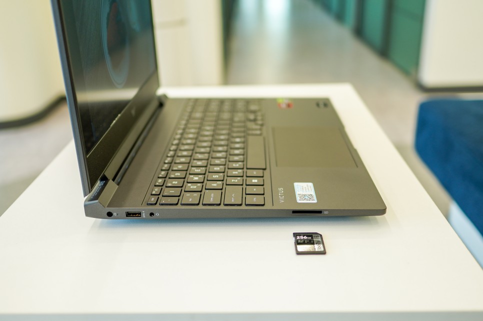 15인치 게이밍 노트북 추천 고사양 AMD 라이젠7 CPU 탑재 HP 노트북 빅터스15-fb2031AX 후기