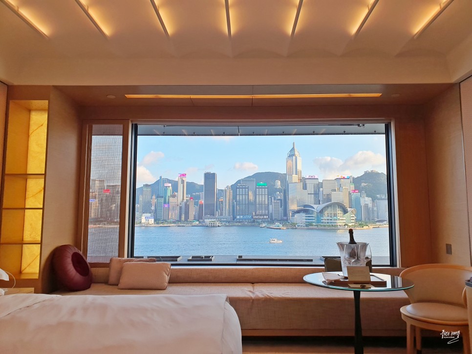 홍콩 호텔 추천 리젠트 홍콩 객실 수영장 조식 후기