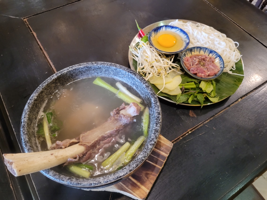 호이안 올드타운 맛집 뚝배기 쌀국수 로컬 식당 가정식 벱냐