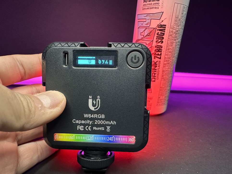 오즈포 포켓3 액션캠에 사용하는 W64 RGB 셀카 조명
