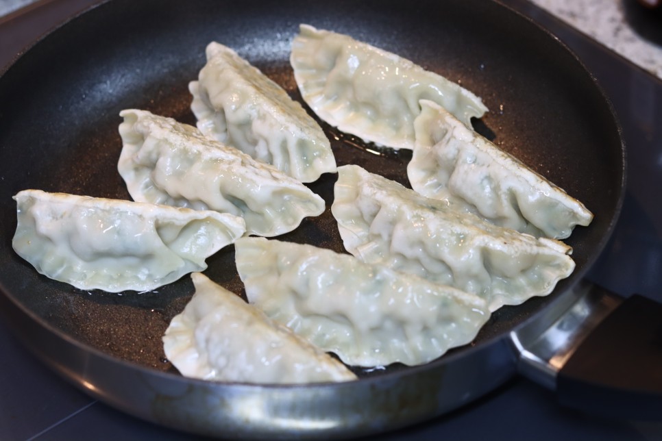 편스토랑 류수영 어묵볶이 레시피 어남선생 어묵요리 군만두 굽는법