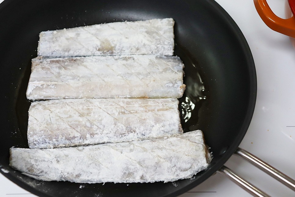 갈치구이 하는법 생선구이 갈치요리 갈치굽는법 갈치손질법