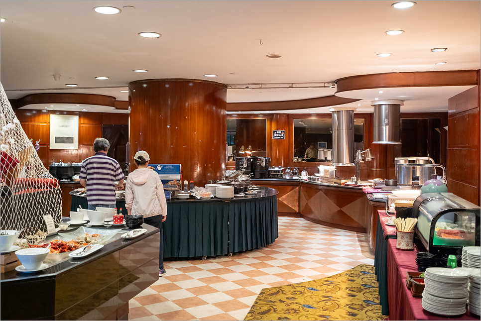 홍콩 킴벌리 호텔 뷔페 커피하우스 침사추이 식도락 여행
