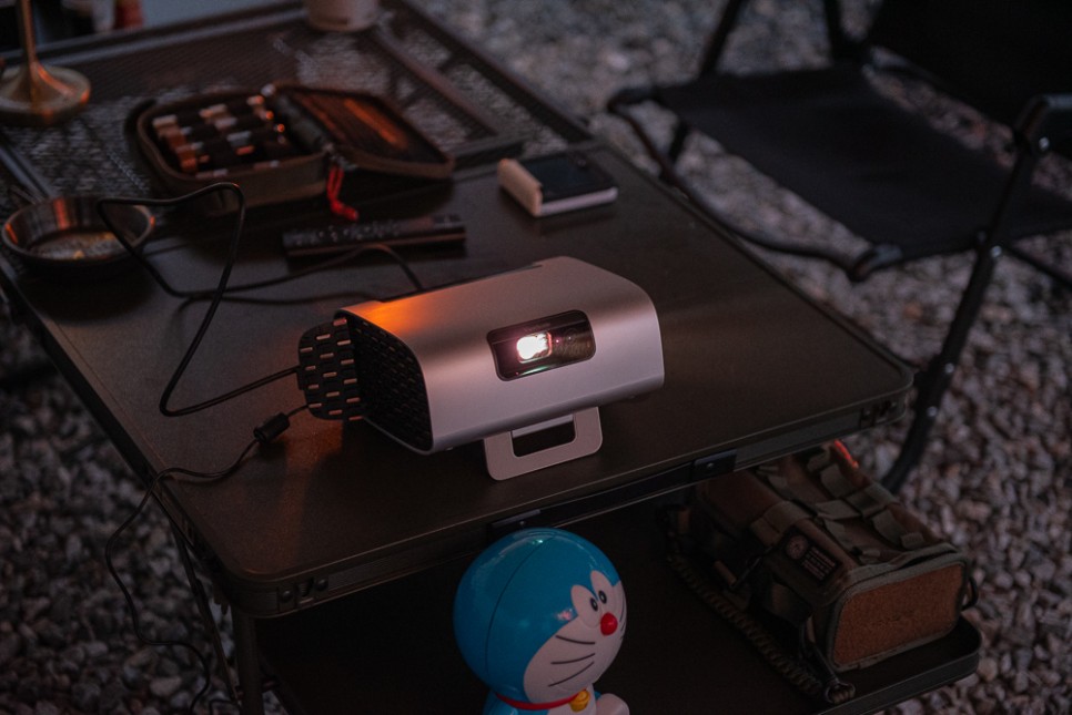 뷰소닉 휴대용 RGB 레이저 빔프로젝터 M10, 가정용, 캠핑용 빔프로젝터 추천