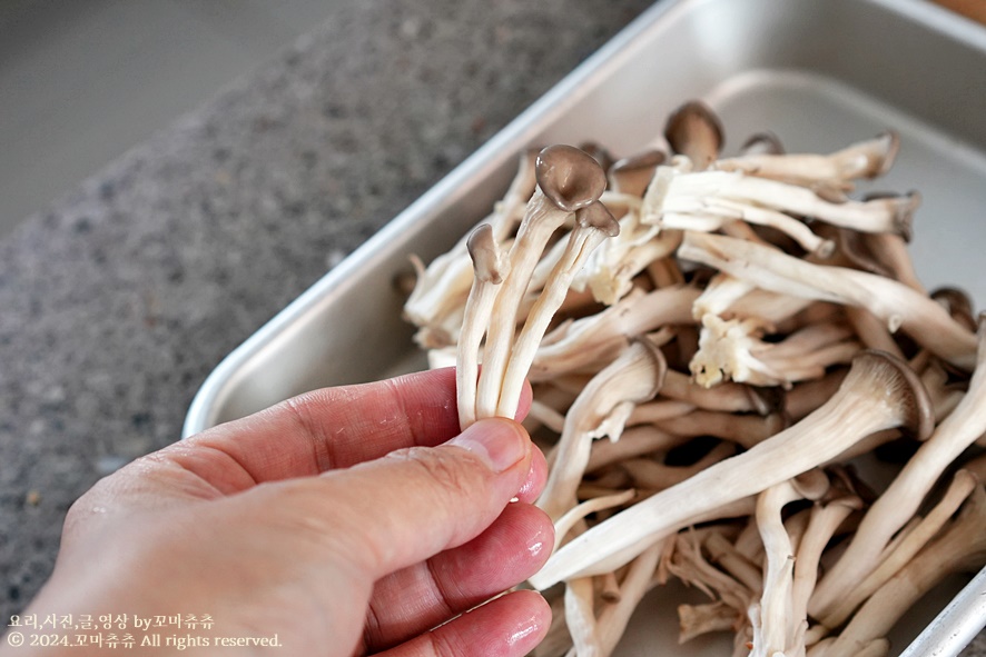 느타리버섯볶음 만드는 법 아기 느타리버섯요리 가정식 반찬 추천