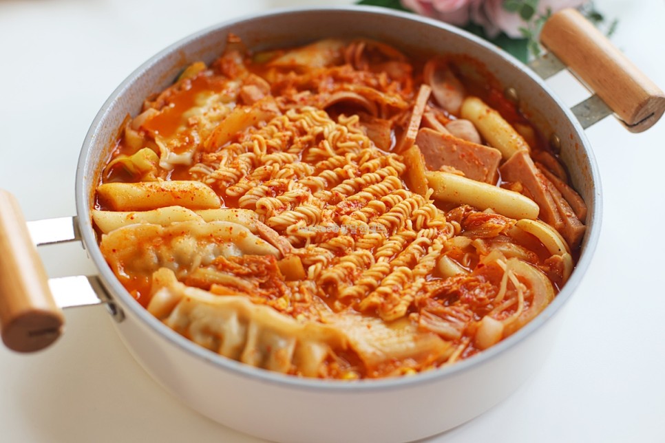 김치 부대찌개 황금레시피 햄 부대찌개 양념장 만들기