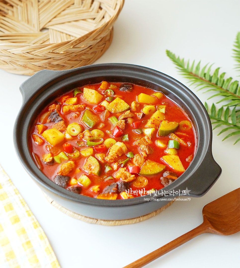 돼지고기 고추장찌개 레시피 애호박 감자 고추장찌개