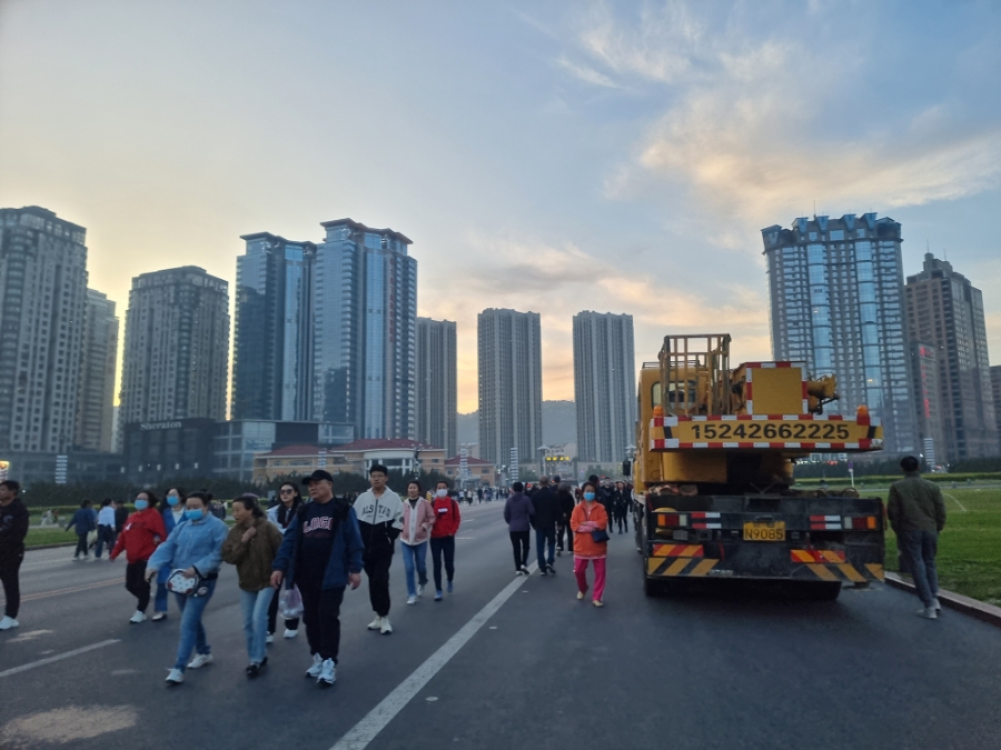 중국 대련 싱하이광장(성해광장) - 中国大连星海广场 : 야간 분수쇼 + 조명쇼