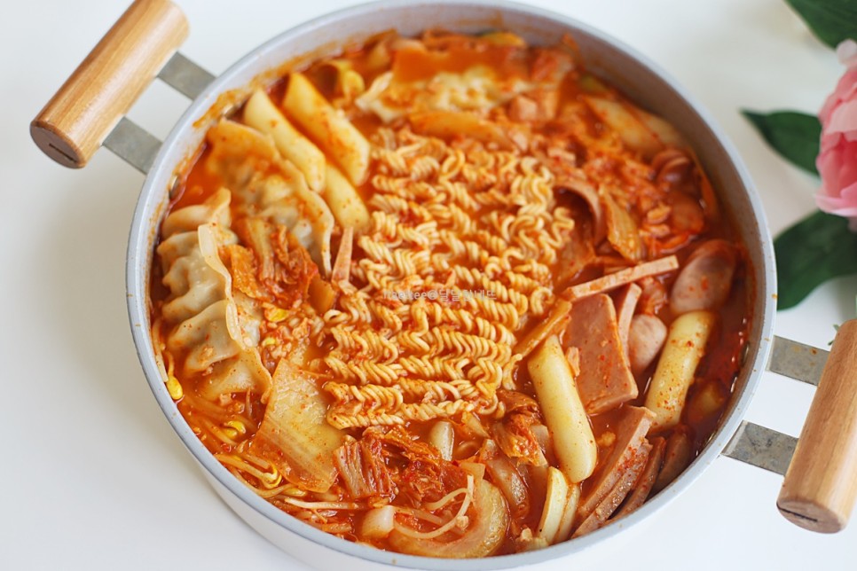 김치 부대찌개 황금레시피 햄 부대찌개 양념장 만들기