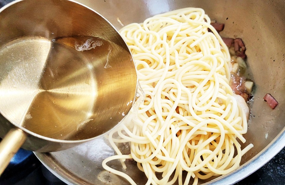 새우 베이컨 오일파스타 만들기 간단한 스파게티 요리